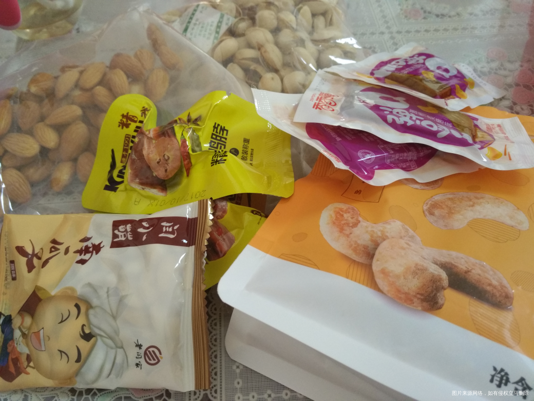 睡醒了起来吃点零食了了