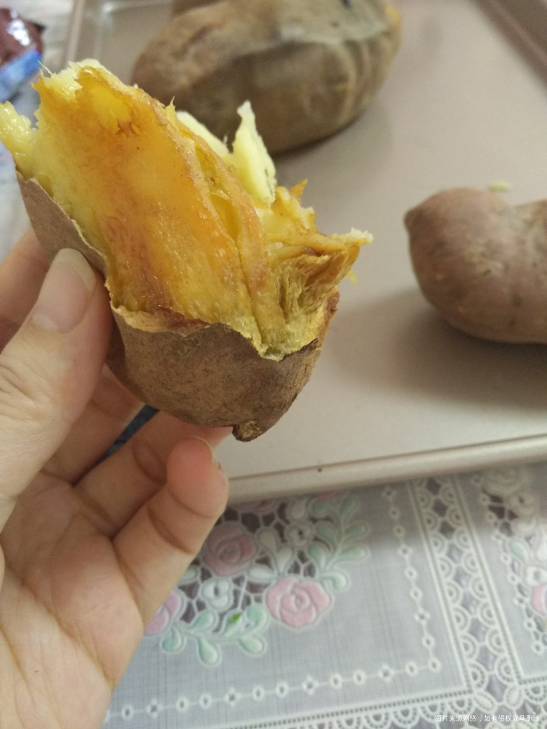 热呼呼的烤地瓜,香香香