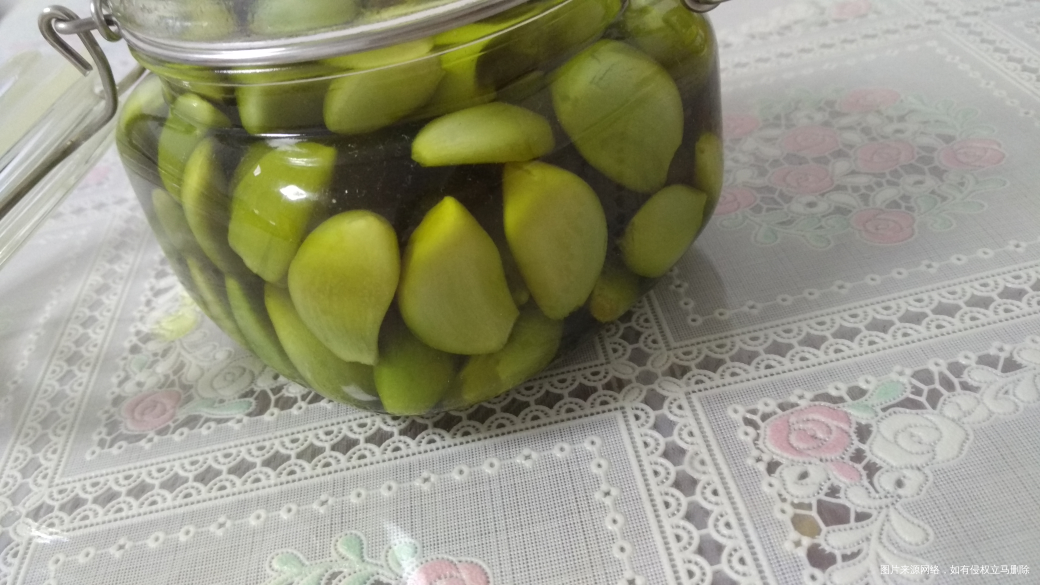 昨天没吃饺子今天吃,加上