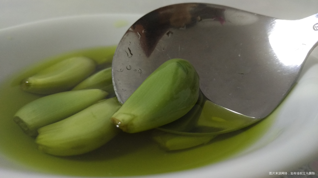 昨天没吃饺子今天吃,加上