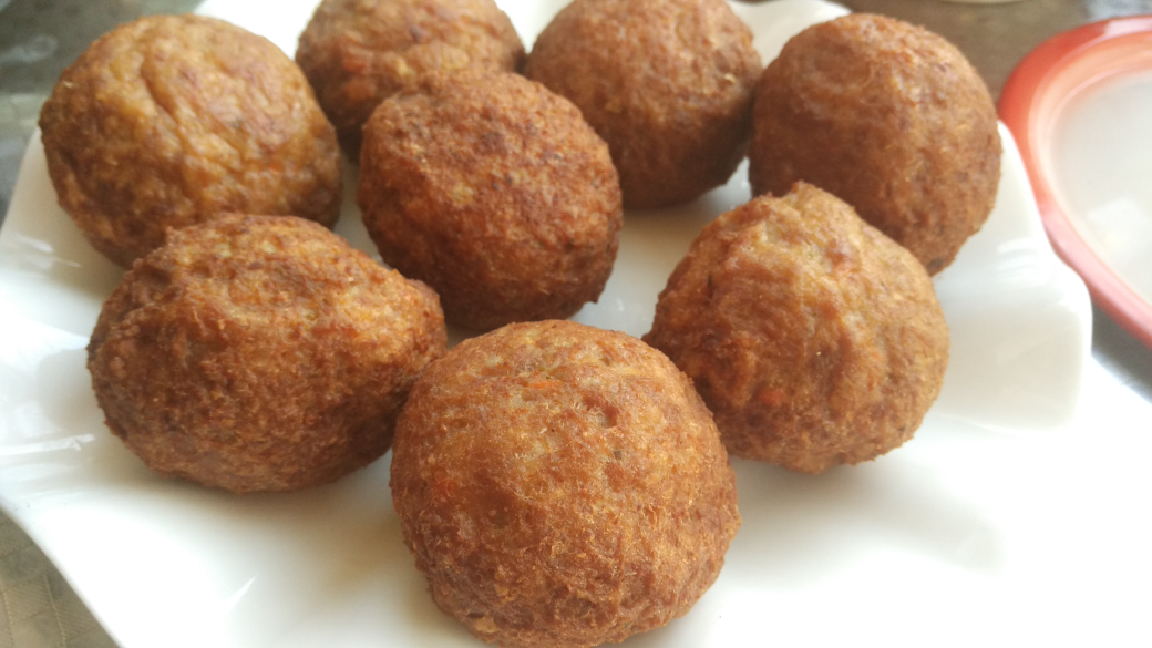 早上起来就炸大丸子,太香了