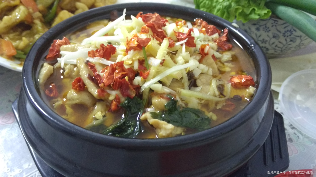 今天的晚饭,就两个菜,居然