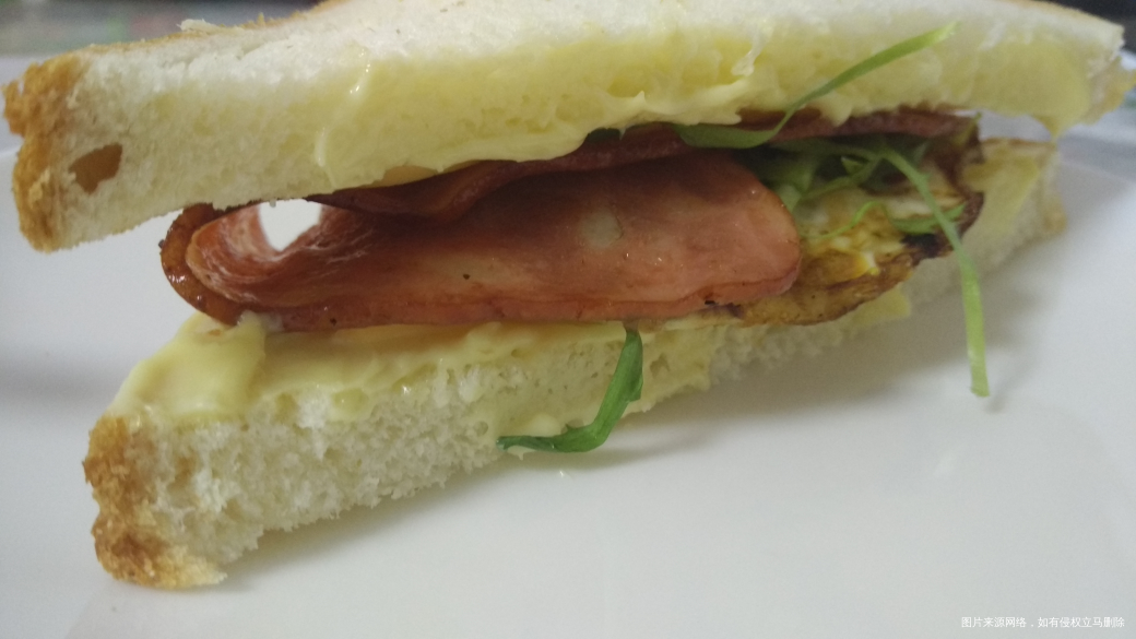 醒的早饿的也早,先吃点