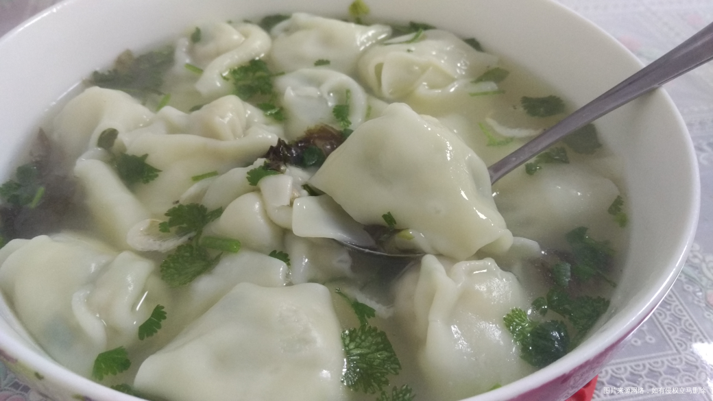 昨天包了好几斤馄饨冻上