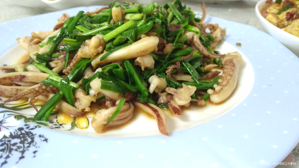 今天的晚饭,一块豆腐两种吃法