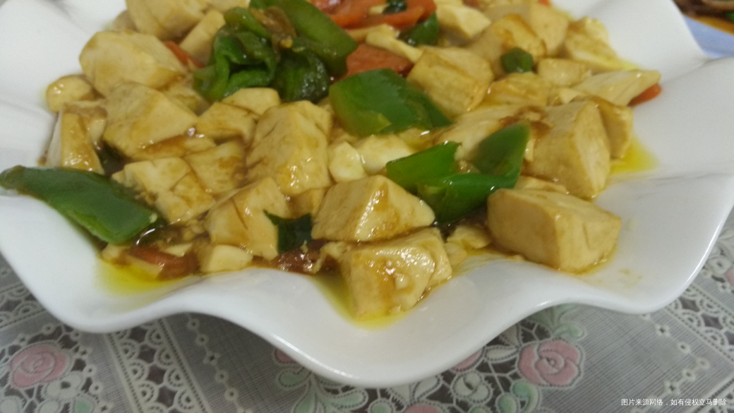 今天的晚饭,一块豆腐两种吃法