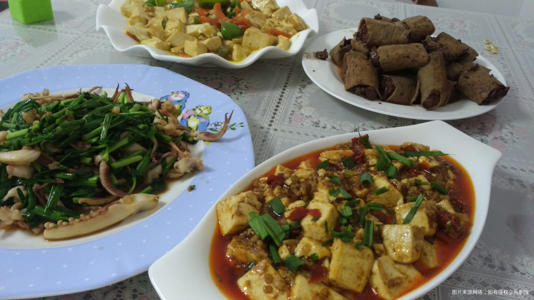 今天的晚饭,一块豆腐两种吃法