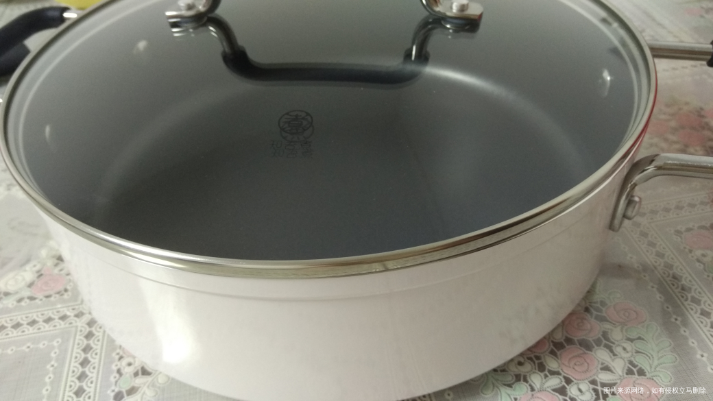 老公送了我一口汤锅,不错不错,