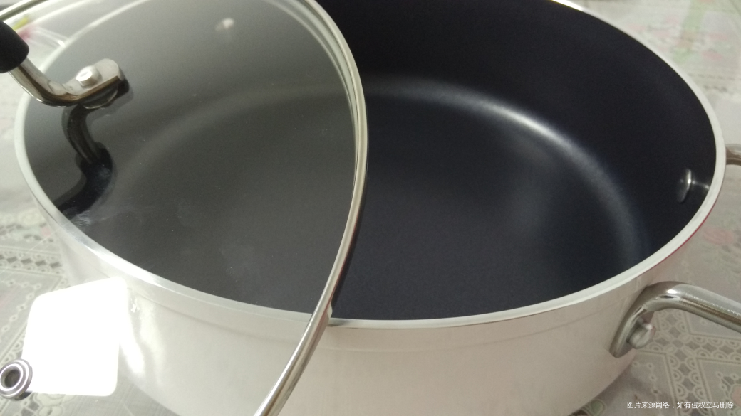 老公送了我一口汤锅,不错不错,