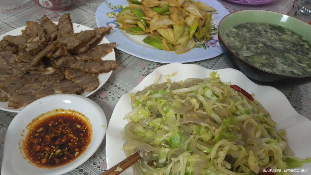 午餐,葱爆肉,头菜粉条,酱牛肉