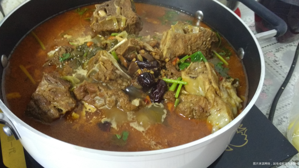 今天晚上吃羊蝎子香辣锅