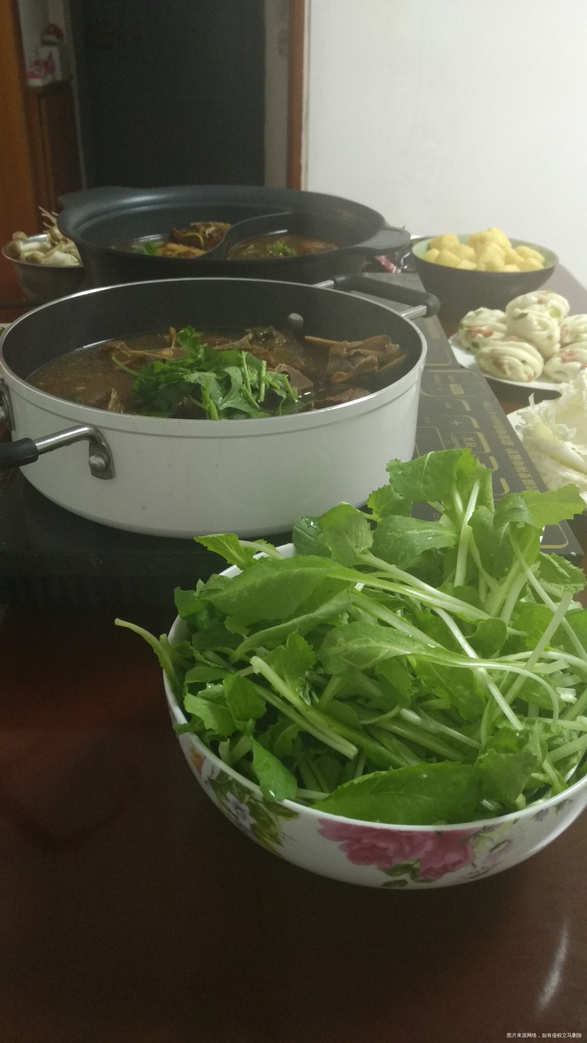 今天的午餐,酱香羊蝎子锅和