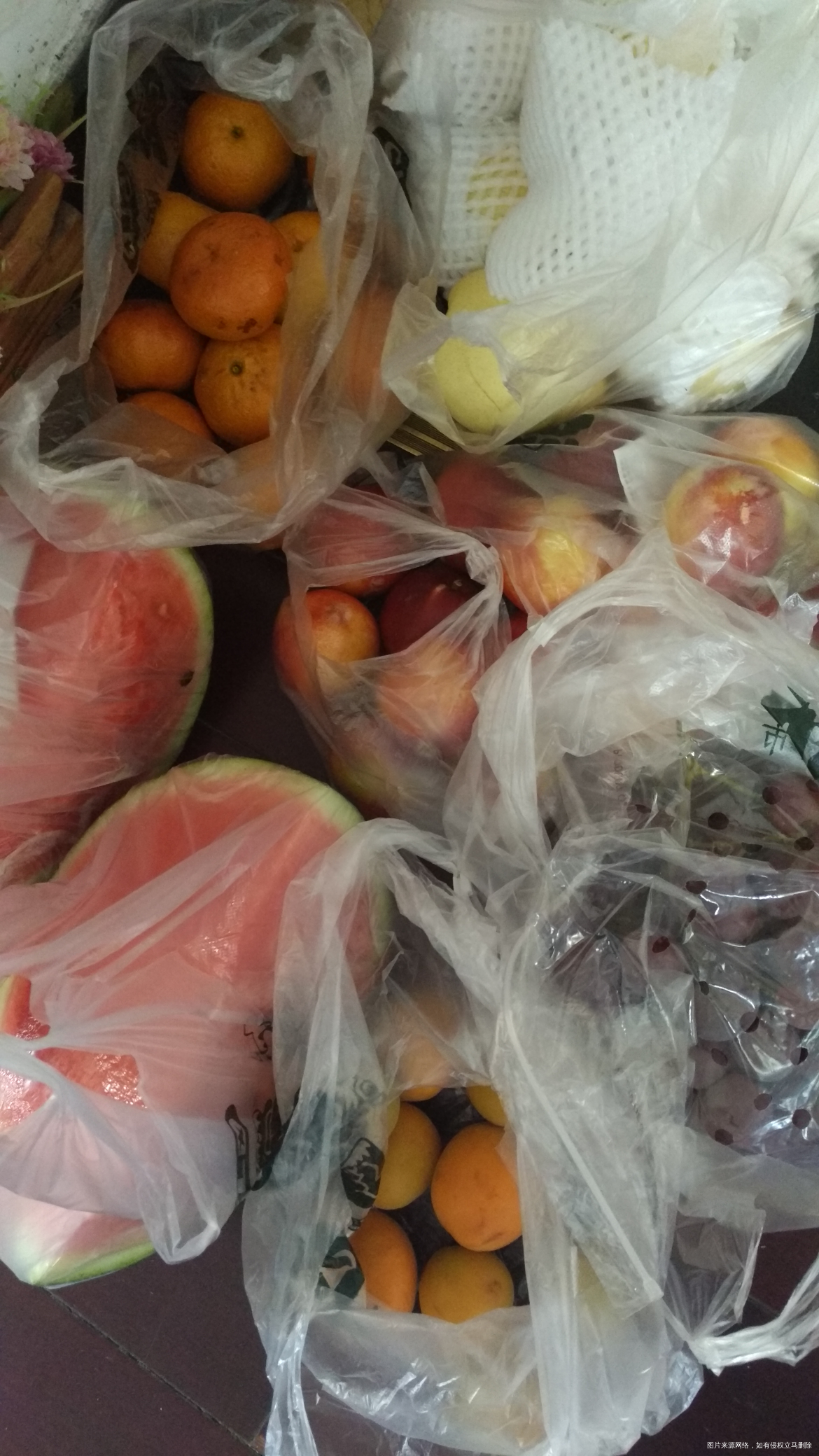 彩色凉皮,又去买了好多水果