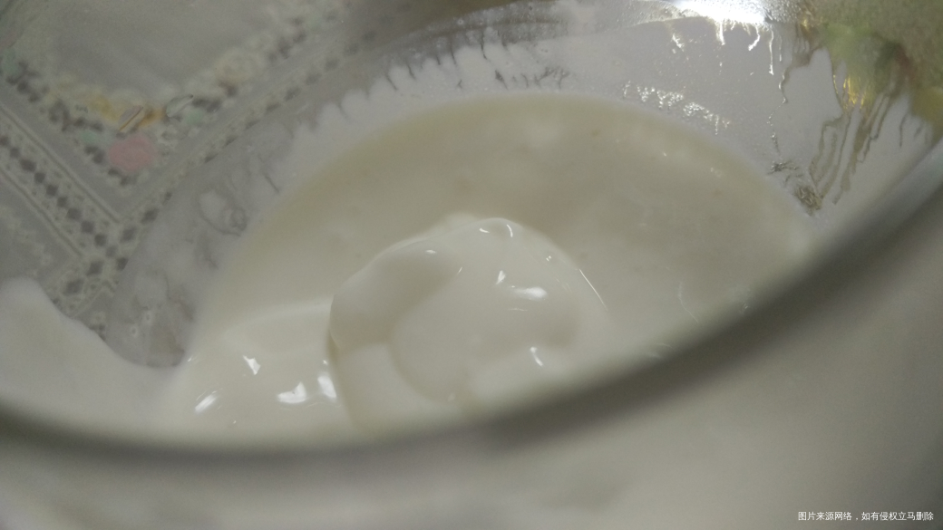 昨天做了超浓的酸奶,中午