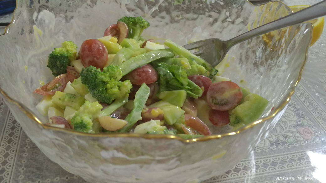 昨天做了超浓的酸奶,中午