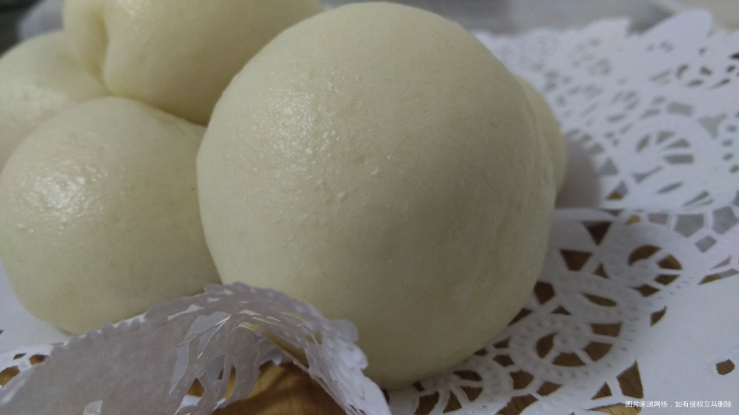 做了轻芝士蛋糕和奶黄包