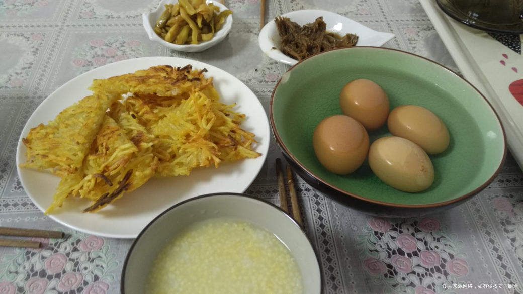 起的挺早,但是就不起床就不起床😁