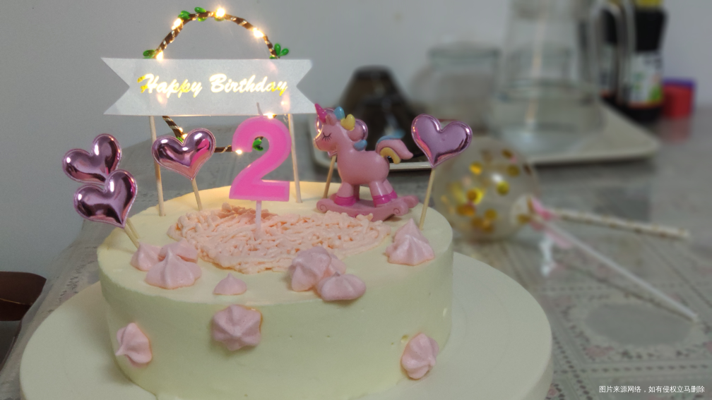 给宝宝做的生日蛋糕,粉嫩嫩哒