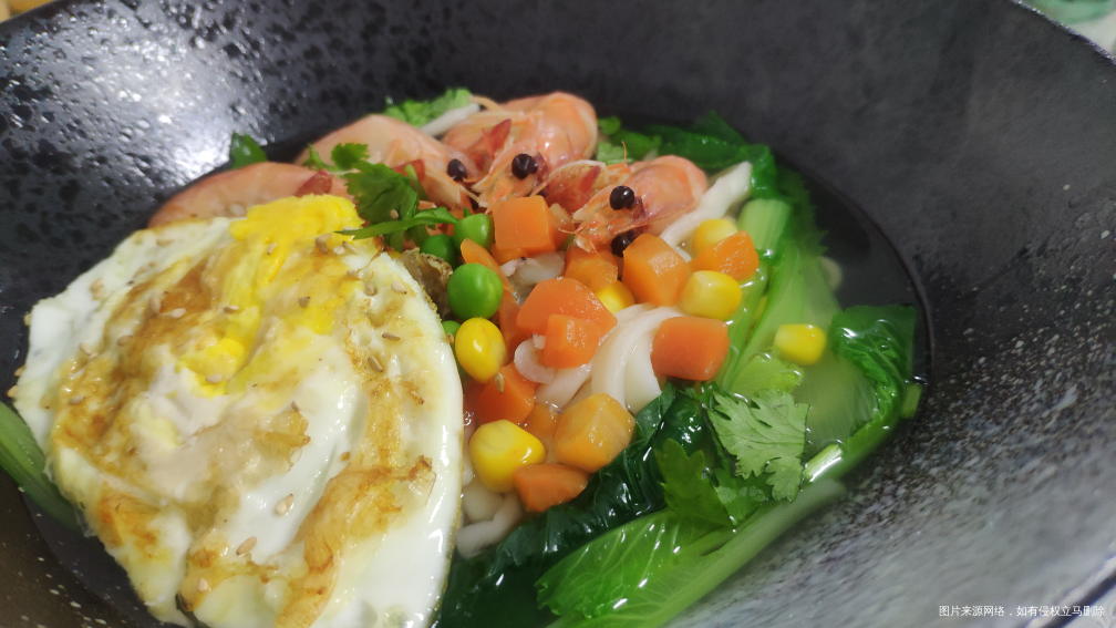 婆婆今天生日,早上给她做碗生日面