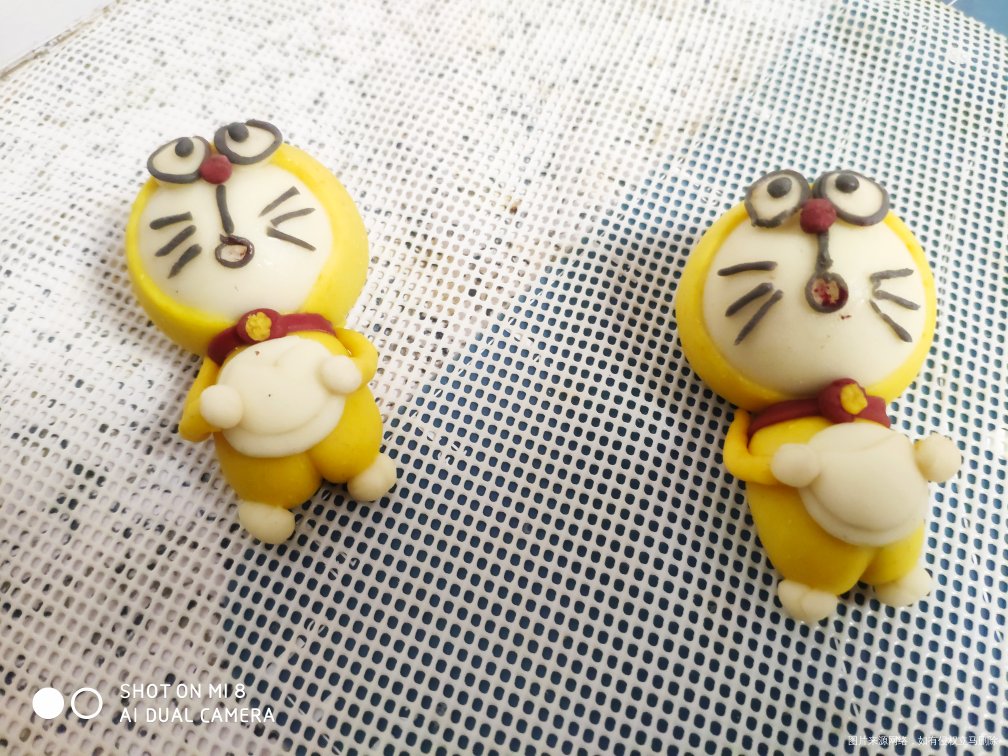 哆啦A梦~~~~~~机器猫