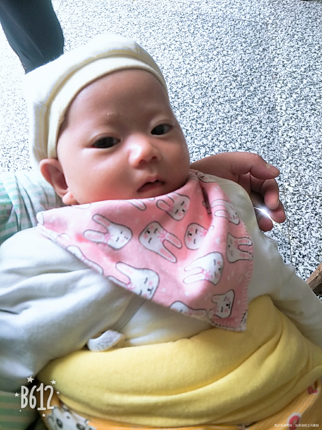 天气开始冷了,没衣服穿!