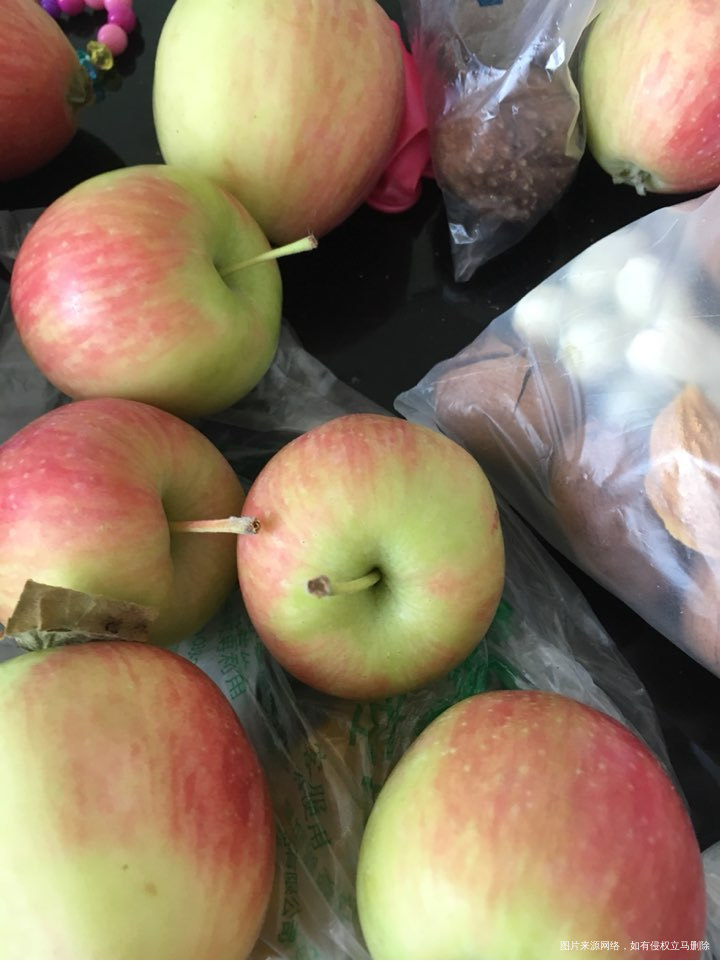 婚礼剩下的东西大家都分了