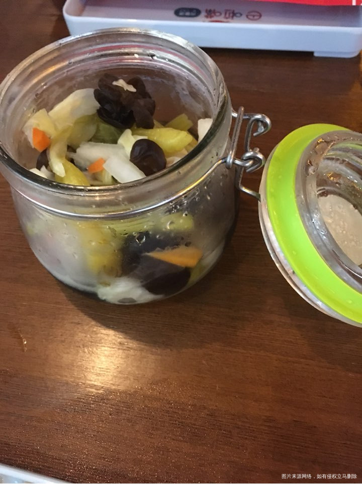 晚上去的新开的一家吃的肉蟹煲