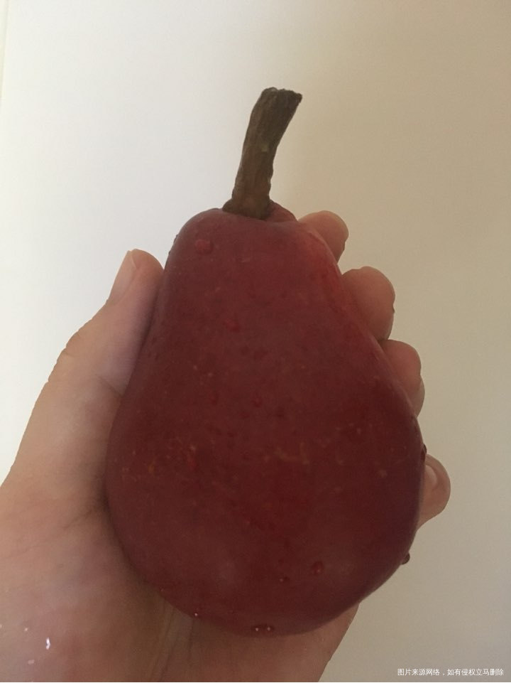 这个小红梨还挺好吃的