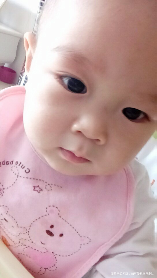 姐妹们,你们的宝宝都是吃什么牌子奶粉啊