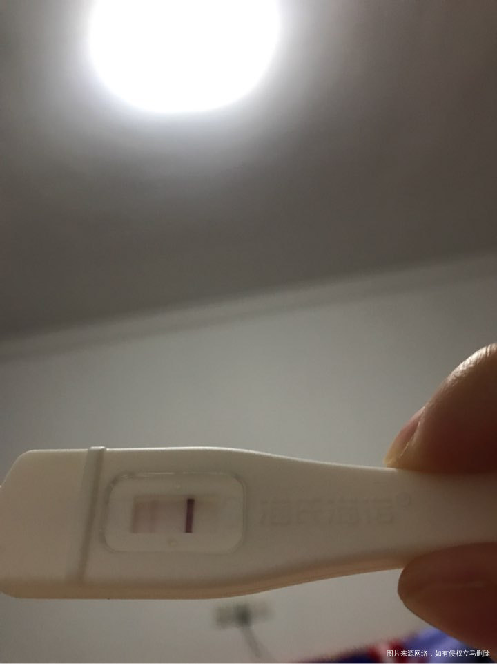 冻胚移植第十二天,跟十一天一样淡,没有加深。有点担心
