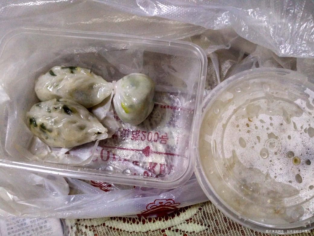 早上老公带儿子去吃早茶了