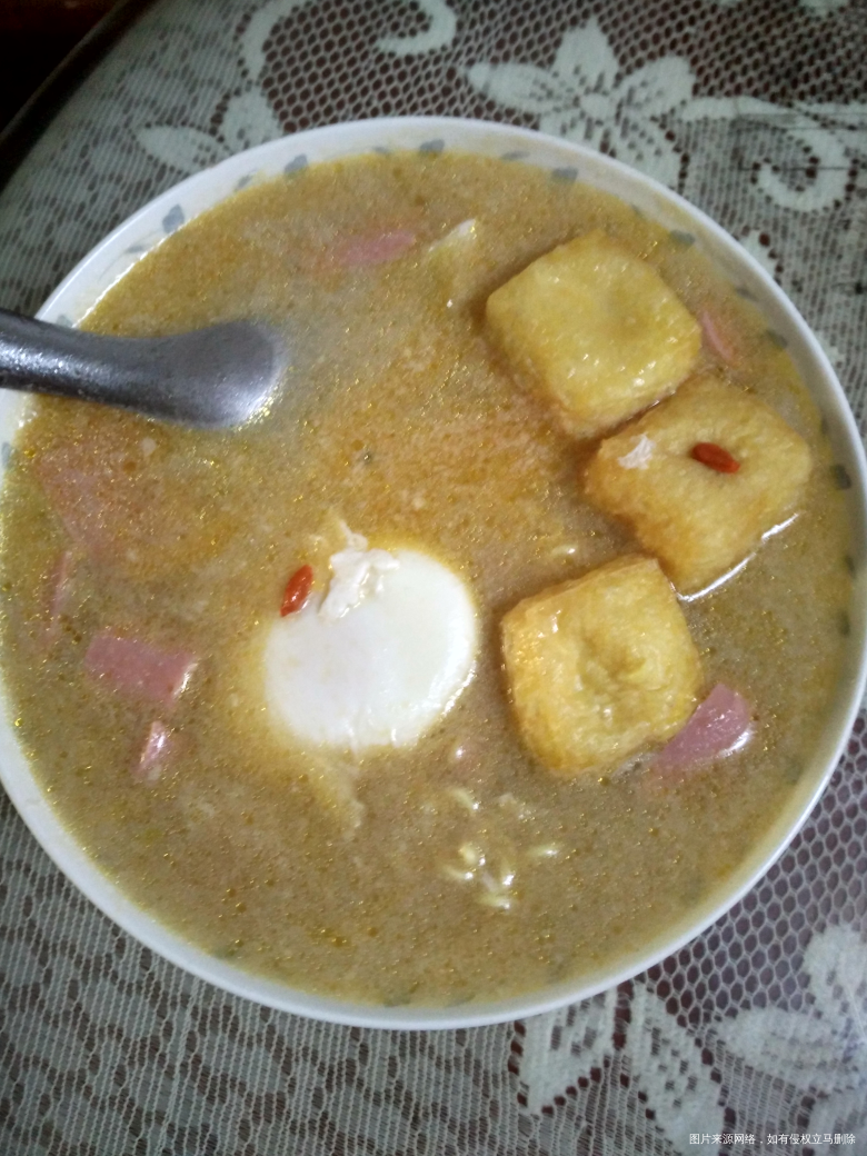 这个泡面煮的真是诱人哦😊