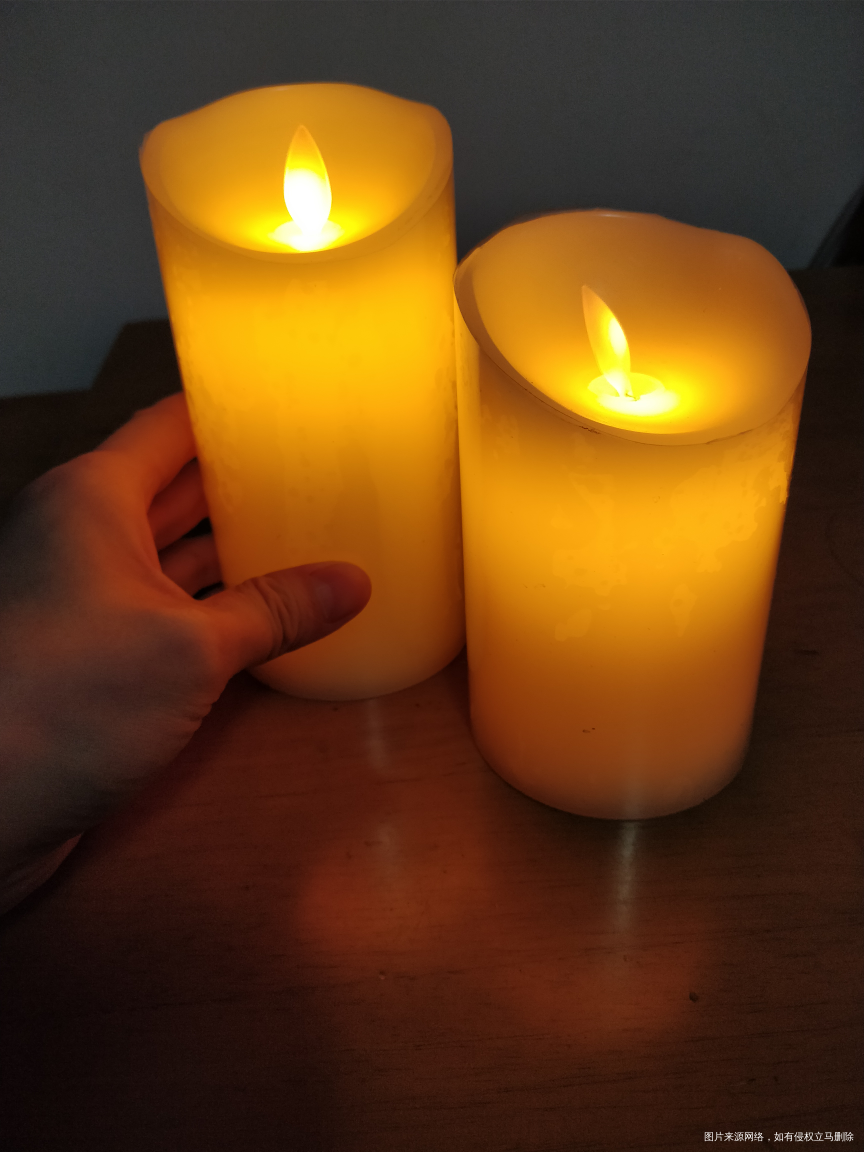 买的蜡烛道具,装电池的