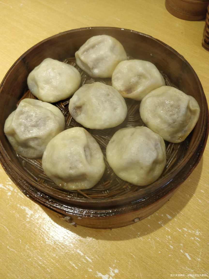 今天吃到了小笼包,老公最喜欢