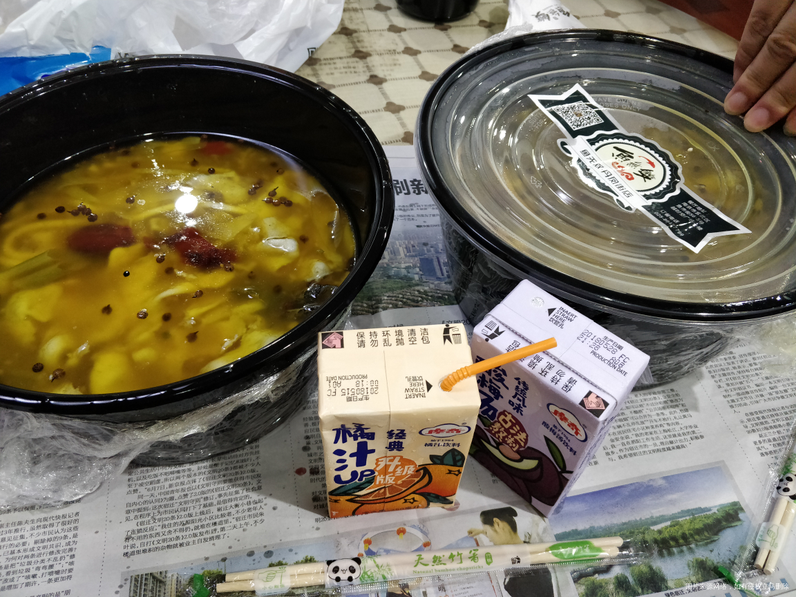 晚上的晚餐,老公和鱼🐟纠缠上了