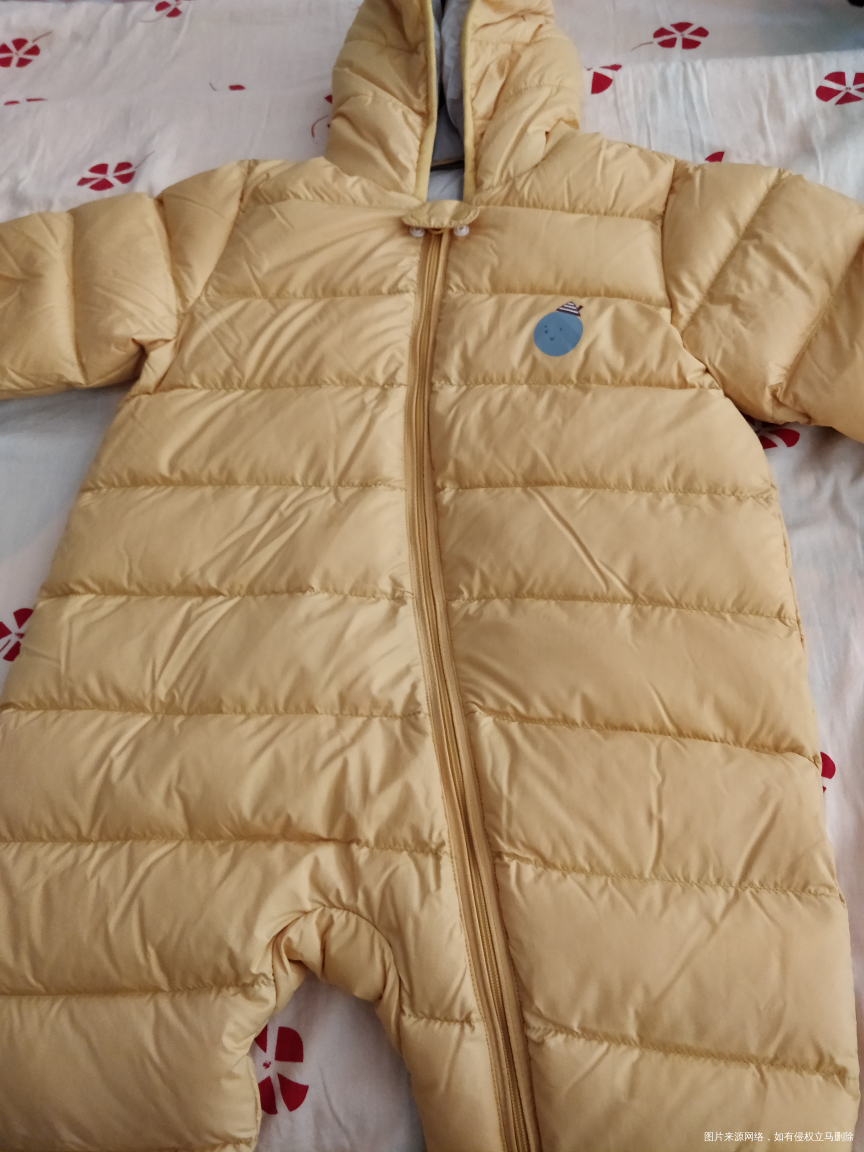 100块入手巴拉巴拉羽绒连体服