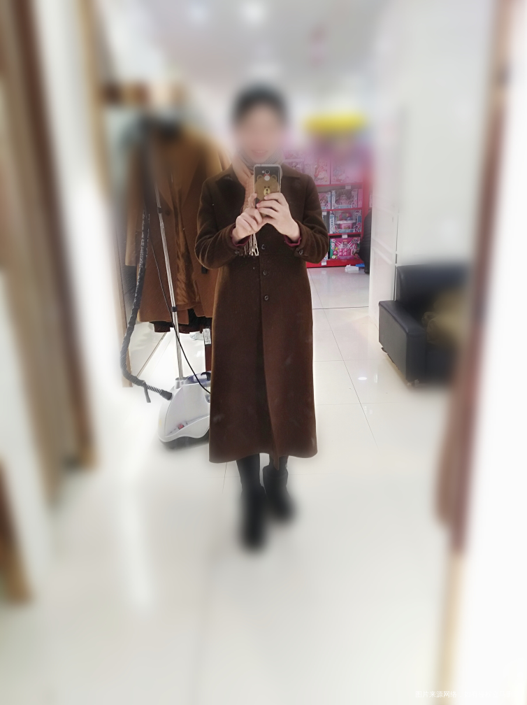 下午趁孩子睡觉去逛街买大衣