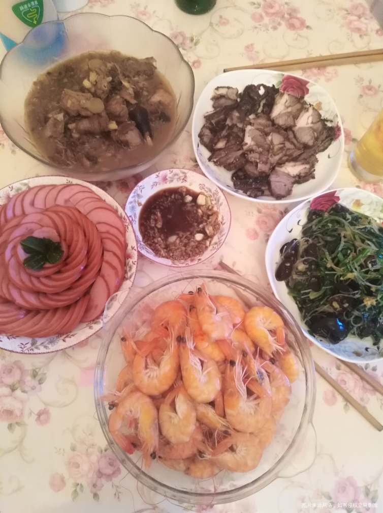 小年快乐,看看我摆的火腿