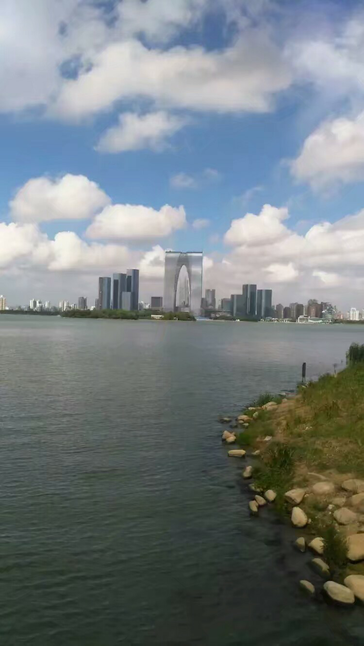 金鸡湖远距离的全景