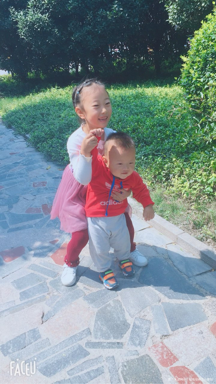 有时候真想拍个纪录片给大宝留着