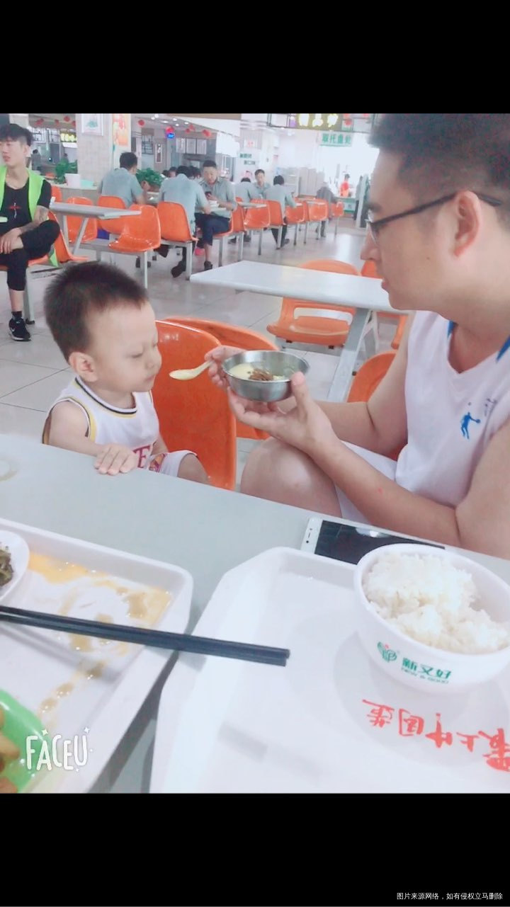 今天到食堂来吃饭了了