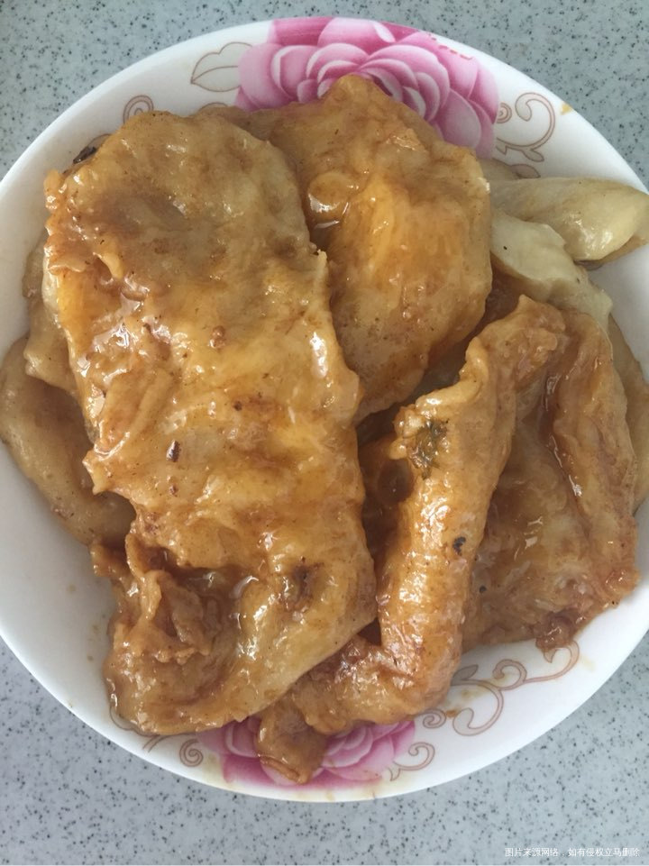 自己贴的锅饼,毛豆炖鸡肉