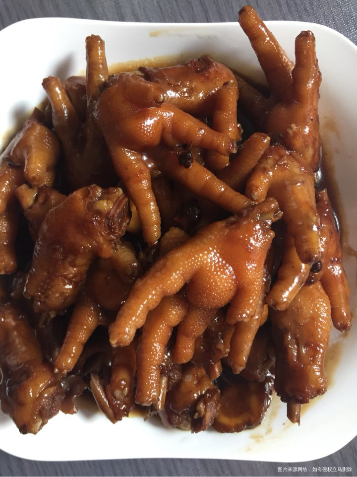 吃饭了,俩宝最爱的鸡爪