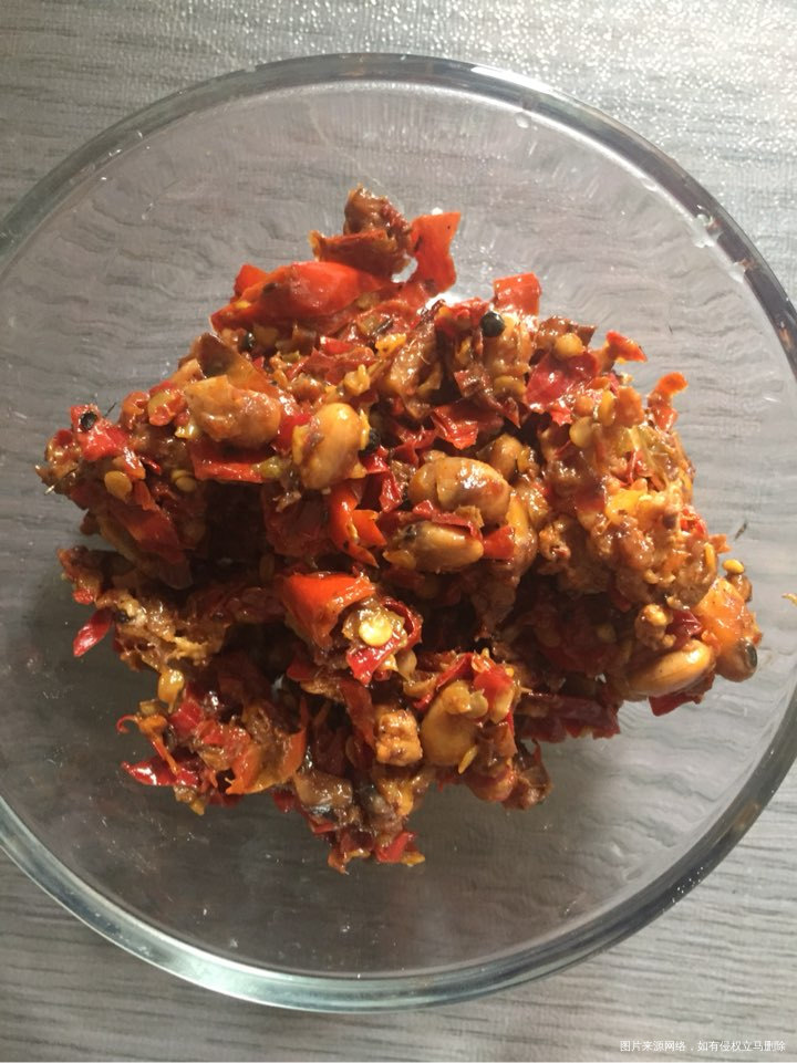 昨天婆婆快递过来的辣椒酱