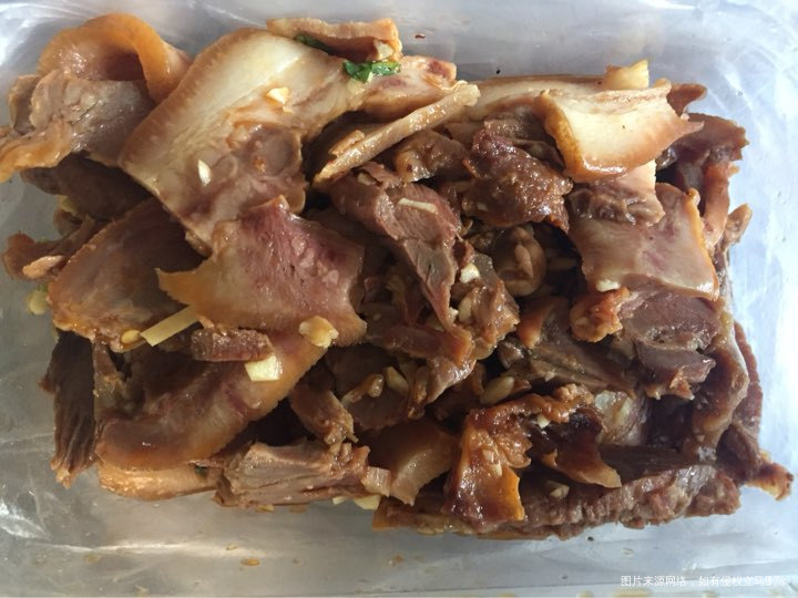 买了四只鸡脚14.01元,孩子非要吃