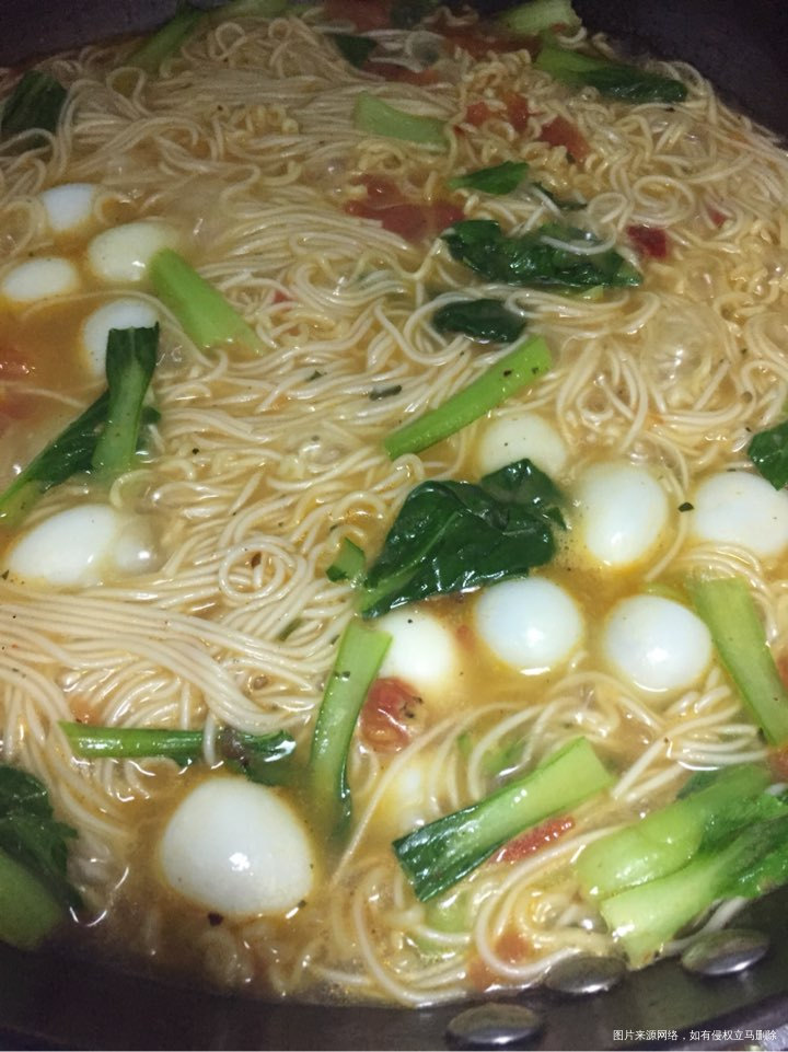 今年第一次买泡面,满足闺女的小愿望