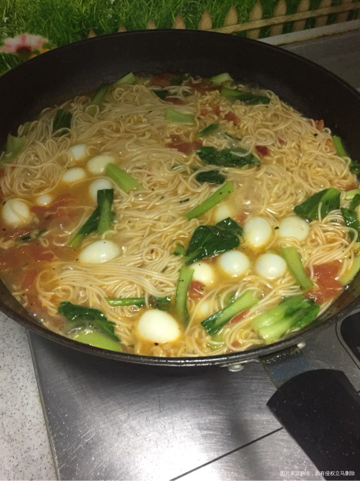今年第一次买泡面,满足闺女的小愿望