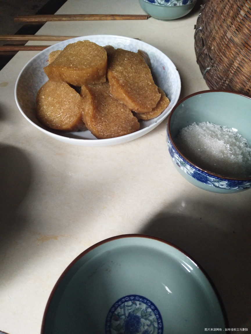 今天在大姑家吃了灰水粽子,