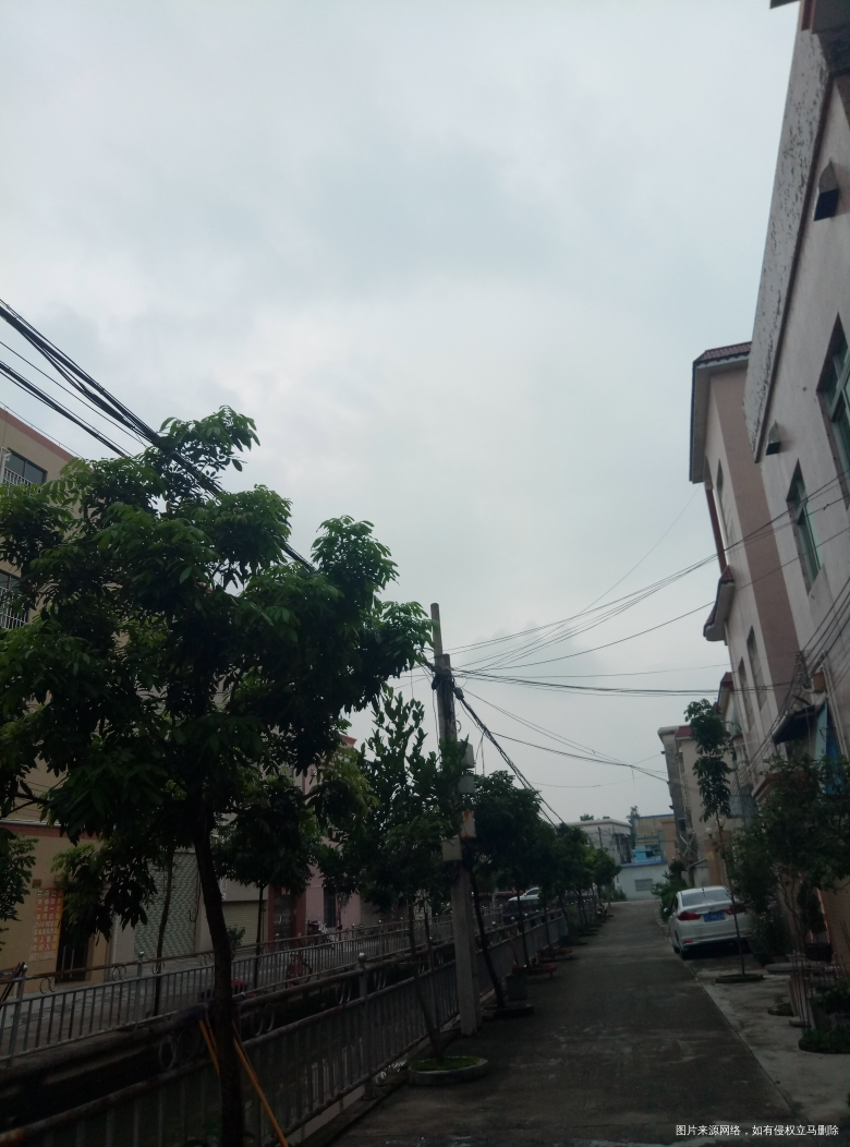 喜欢这样的天气出去,主要是不热啦