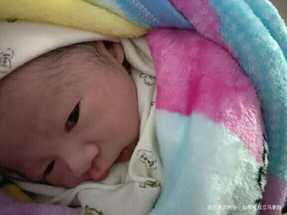 一直以为是女孩,结果生下来却是个男宝宝,说说症状!!